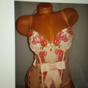 Victoria secret Bustier .